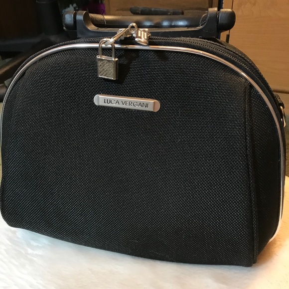 Luca Vergani Handbags - Small makeup travel bag